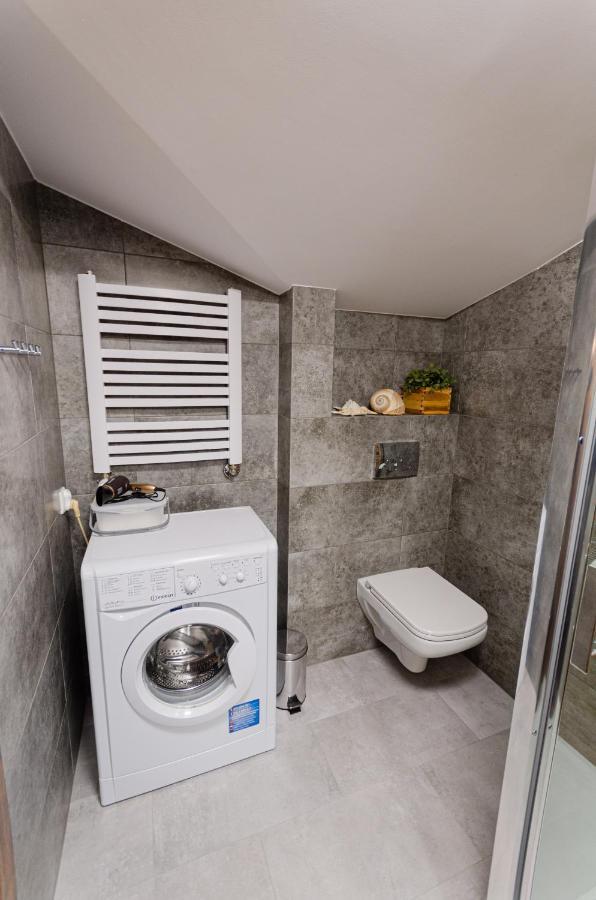 Bronowicka Premium Apartment - 52M2 With Private Parking Krakow Ngoại thất bức ảnh