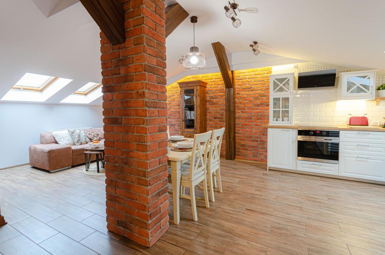 Bronowicka Premium Apartment - 52M2 With Private Parking Krakow Ngoại thất bức ảnh