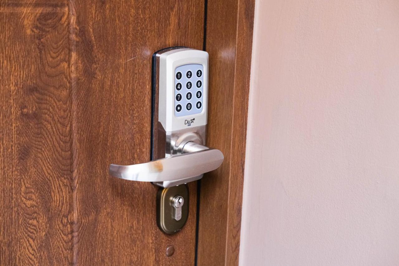 Bronowicka Premium Apartment - 52M2 With Private Parking Krakow Ngoại thất bức ảnh